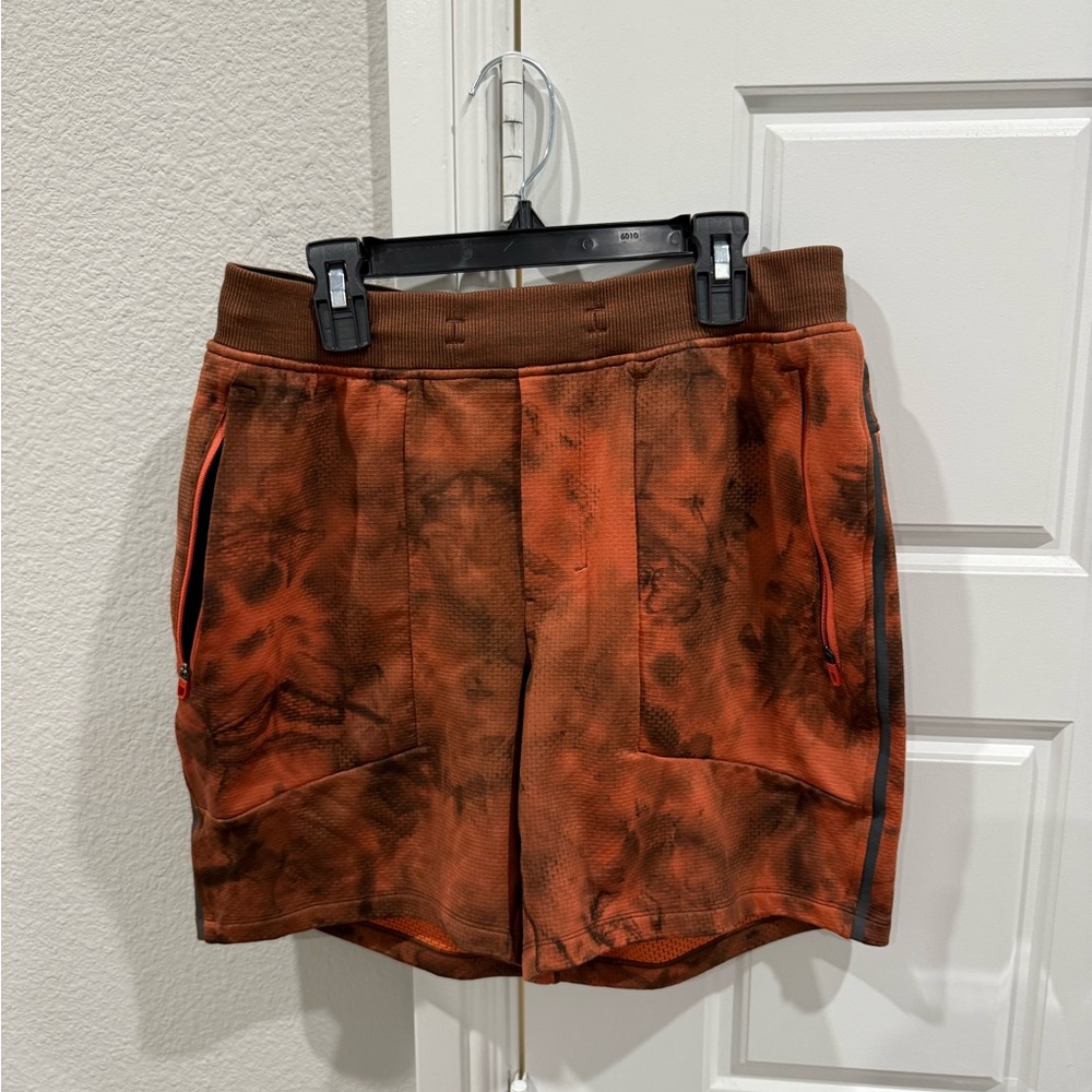 Lululemon men’s textured knit shorts size medium 7” inseam